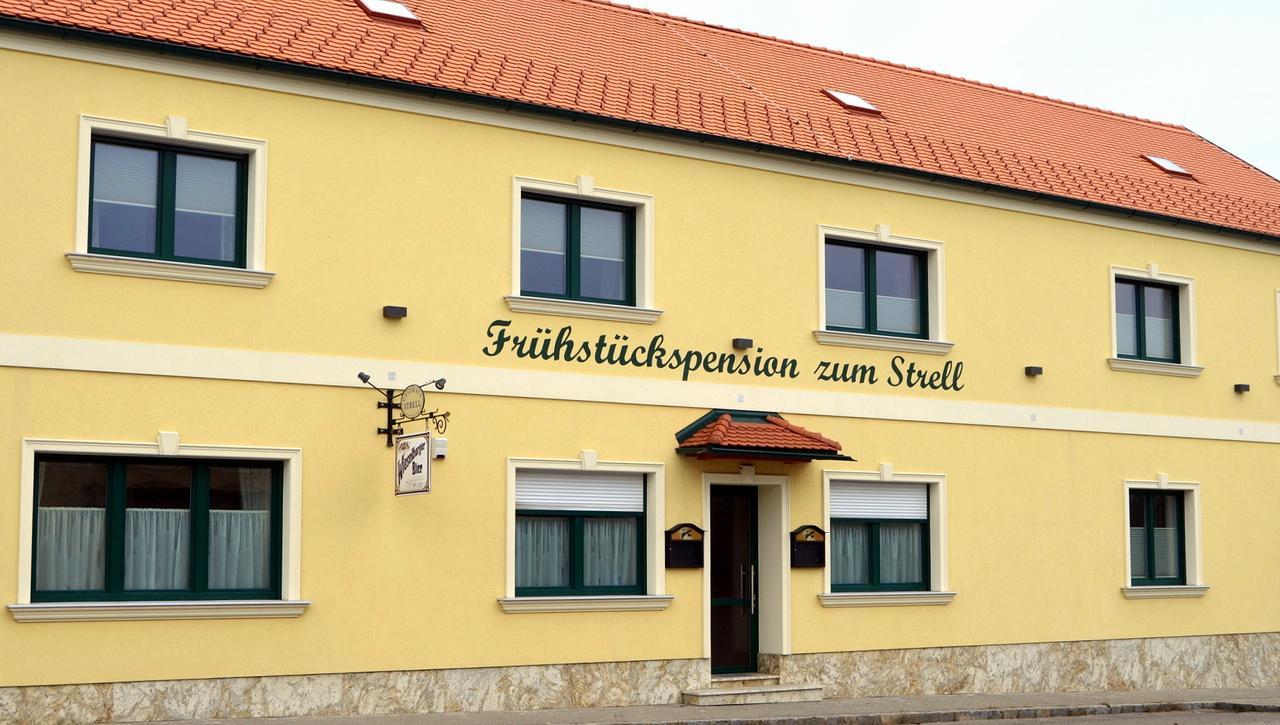 Pension Zum Strell Hollabrunn Dış mekan fotoğraf