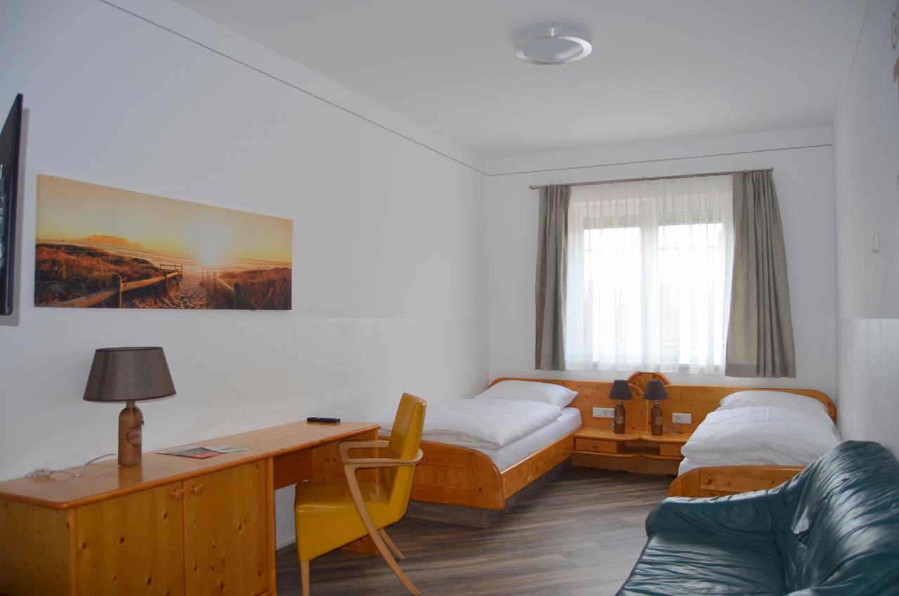 Pension Zum Strell Hollabrunn Dış mekan fotoğraf